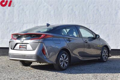 2018 Toyota Prius Prime Premium  4dr Hatchback! 55 City MPG! 53 Hwy MPG! Back Up Cam! Navi! Lane Assist! Collision Mitigation! EV/EV Auto/HV Modes! Heated Leather Seats! Qi-Charger! - Photo 5 - Portland, OR 97266