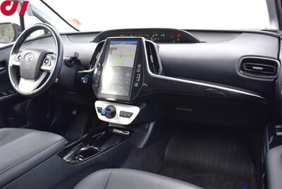 2018 Toyota Prius Prime Premium  4dr Hatchback! 55 City MPG! 53 Hwy MPG! Back Up Cam! Navi! Lane Assist! Collision Mitigation! EV/EV Auto/HV Modes! Heated Leather Seats! Qi-Charger! - Photo 11 - Portland, OR 97266
