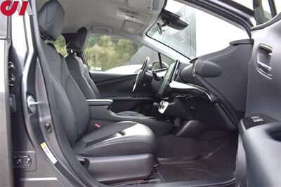 2018 Toyota Prius Prime Premium  4dr Hatchback! 55 City MPG! 53 Hwy MPG! Back Up Cam! Navi! Lane Assist! Collision Mitigation! EV/EV Auto/HV Modes! Heated Leather Seats! Qi-Charger! - Photo 25 - Portland, OR 97266