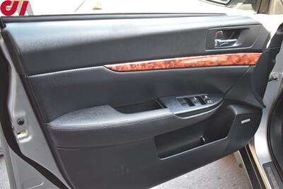 2012 Subaru Outback 3.6R Limited  AWD 4dr Wagon! Bluetooth & Aux! Heated Leather Seats! Traction Control! Brake Assist! Sunroof! Tow-Hitch! Roof-Rails! - Photo 26 - Portland, OR 97266