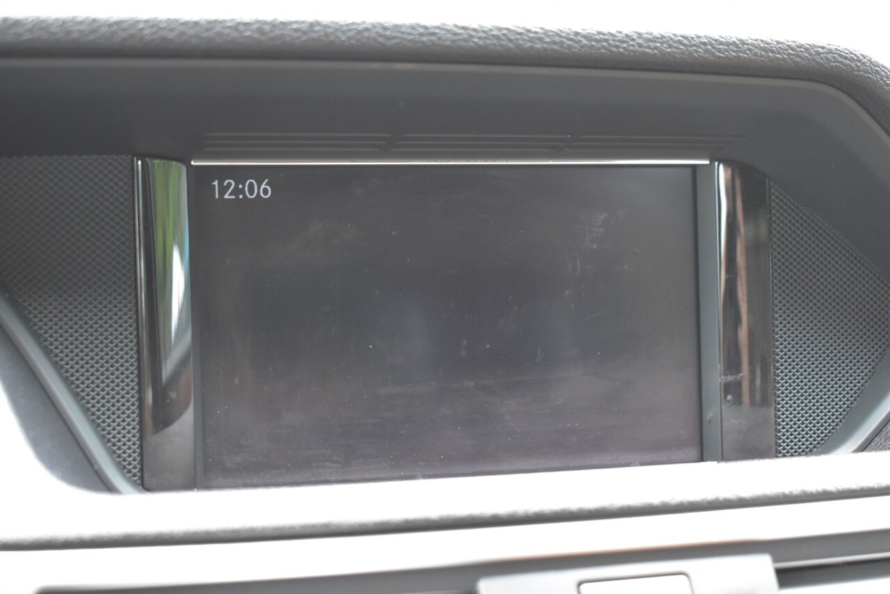 2013 Mercedes-Benz E 350 BlueTEC Luxury 4dr Sedan! **BY APPOINTMENT ONLY** Back Up Cam! Lane Keeping Assist! Cruise Control! Rear Wheel Drive! Economy & Sport Driving Modes! Power Sunroof! Heated & Ventilated Leather Seats! Bluetooth! - Photo 22 - Portland, OR 97266