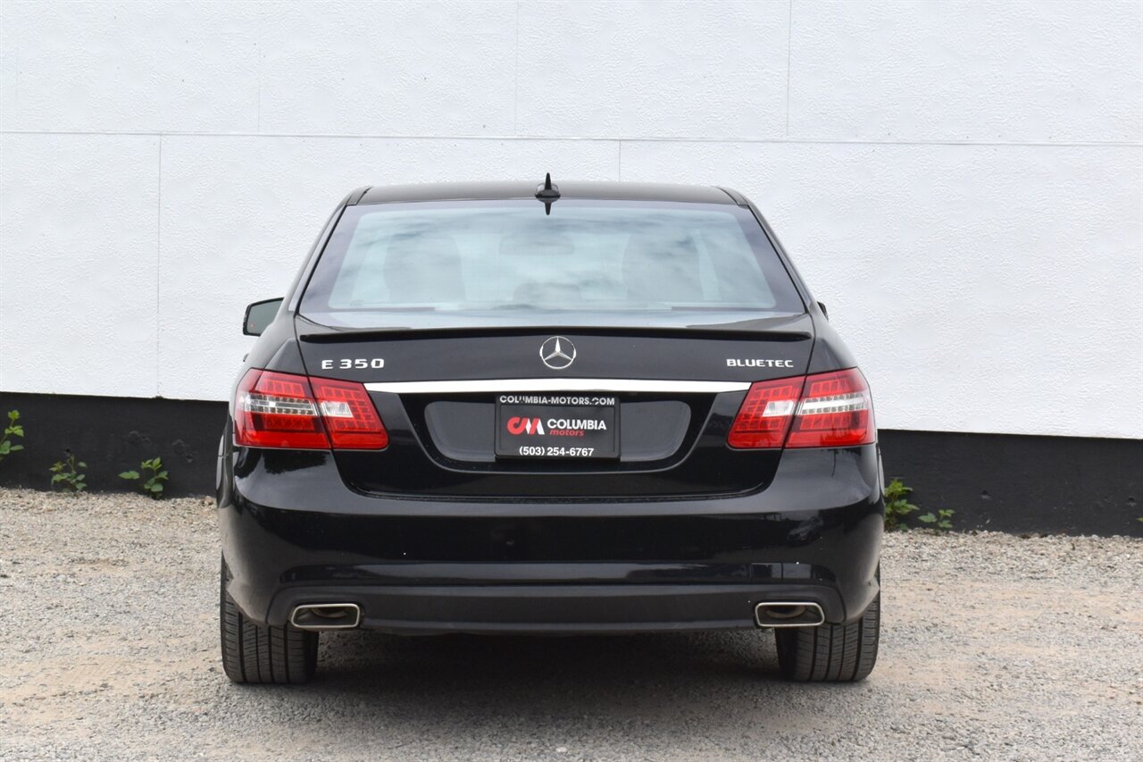 2013 Mercedes-Benz E 350 BlueTEC Luxury 4dr Sedan! **BY APPOINTMENT ONLY** Back Up Cam! Lane Keeping Assist! Cruise Control! Rear Wheel Drive! Economy & Sport Driving Modes! Power Sunroof! Heated & Ventilated Leather Seats! Bluetooth! - Photo 4 - Portland, OR 97266