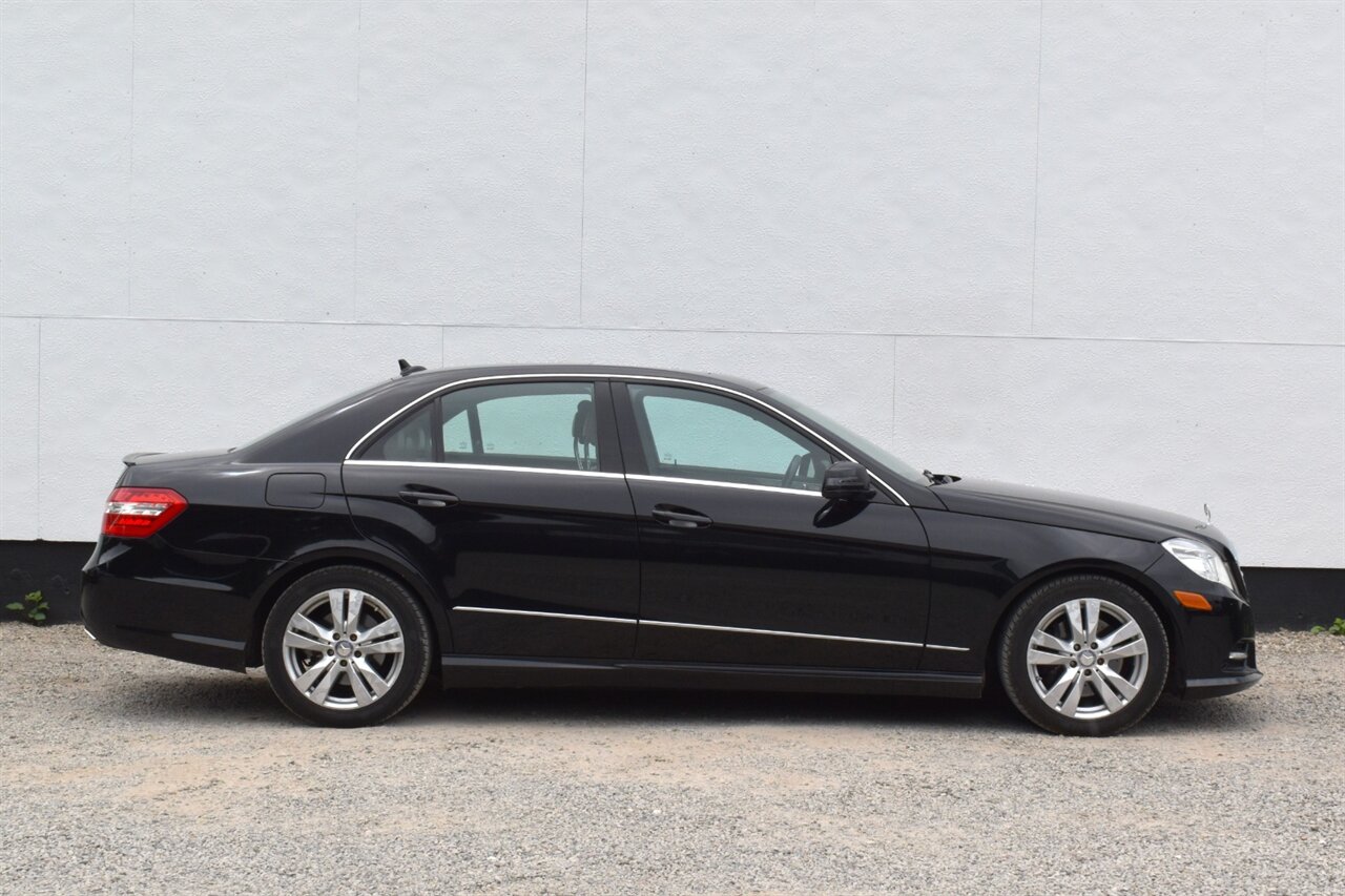 2013 Mercedes-Benz E 350 BlueTEC Luxury 4dr Sedan! **BY APPOINTMENT ONLY** Back Up Cam! Lane Keeping Assist! Cruise Control! Rear Wheel Drive! Economy & Sport Driving Modes! Power Sunroof! Heated & Ventilated Leather Seats! Bluetooth! - Photo 6 - Portland, OR 97266