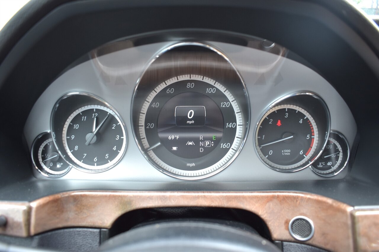 2013 Mercedes-Benz E 350 BlueTEC Luxury 4dr Sedan! **BY APPOINTMENT ONLY** Back Up Cam! Lane Keeping Assist! Cruise Control! Rear Wheel Drive! Economy & Sport Driving Modes! Power Sunroof! Heated & Ventilated Leather Seats! Bluetooth! - Photo 19 - Portland, OR 97266