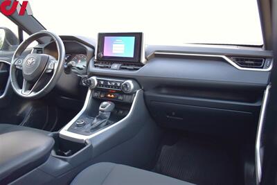 2023 Toyota RAV4 Hybrid SE  AWD 4dr SUV! Back-Up Camera! Blind Spot Monitor! Bluetooth! 5 Drive Modes! 41MPG City! 38MPG Hwy! Heated Seats! All Weather Mats! Power Liftgate! Roof Rack! - Photo 12 - Portland, OR 97266