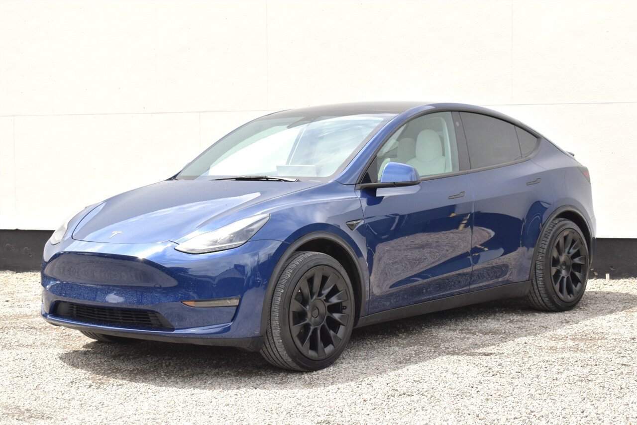 2021 Tesla Model Y Long Range AWD 4dr Crossover**BY APPOINTMENT ONLY**Dual Motor! Full Self-Driving! Autopilot Computer 3! Backup Cam! Side Camera Views! Pano-Roof! Apple CarPlay! Heated Steering Wheel! Heated Seats! - Photo 8 - Portland, OR 97266