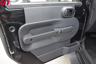 2008 Jeep Wrangler Sahara  4x4 2dr SUV! Removable Hardtop! 4H & 4L! Traction Control! Cruise Control! Remote Start! Bluetooth Stereo! All Weather Mats! - Photo 26 - Portland, OR 97266