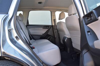 2017 Subaru Forester 2.5i Premium Sport Utility  AWD 4dr Wagon CVT! 26 mpg City / 32 mpg Highway! X-Mode! Heated Seats! Backup Camera! Bluetooth! Touchscreen Display! Sunroof! - Photo 26 - Portland, OR 97266