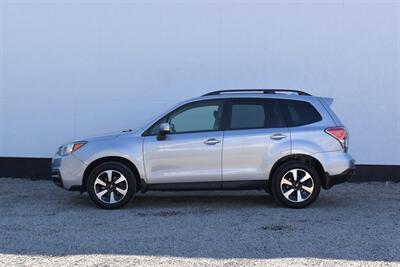 2017 Subaru Forester 2.5i Premium Sport Utility  AWD 4dr Wagon CVT! 26 mpg City / 32 mpg Highway! X-Mode! Heated Seats! Backup Camera! Bluetooth! Touchscreen Display! Sunroof! - Photo 9 - Portland, OR 97266