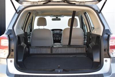 2017 Subaru Forester 2.5i Premium Sport Utility  AWD 4dr Wagon CVT! 26 mpg City / 32 mpg Highway! X-Mode! Heated Seats! Backup Camera! Bluetooth! Touchscreen Display! Sunroof! - Photo 29 - Portland, OR 97266