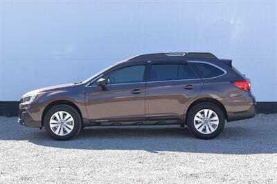 2019 Subaru Outback 2.5i  AWD 4dr Crossover! X-Mode! EyeSight Assist Tech! Back Up Camera! Lane Assist! Apple CarPlay! Android Auto! All Weather Floor Mats! - Photo 9 - Portland, OR 97266