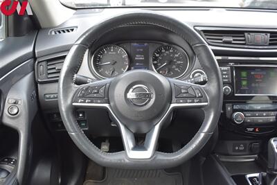 2018 Nissan Rogue SV  AWD 4dr Crossover! Back Up Cam! Navi! Blind Spot Monitor! Eco & Sport Modes! Powered Liftgate! Heated Seats! Heated Steering Wheel! Roof Rails! - Photo 14 - Portland, OR 97266