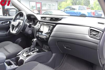 2018 Nissan Rogue SV  AWD 4dr Crossover! Back Up Cam! Navi! Blind Spot Monitor! Eco & Sport Modes! Powered Liftgate! Heated Seats! Heated Steering Wheel! Roof Rails! - Photo 12 - Portland, OR 97266