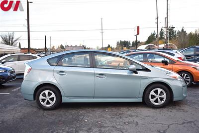 2015 Toyota Prius Two  4dr Hatchback 51 City MPG! 48 Hwy MPG! EV/ECO/PWR Modes! Bluetooth w/Voice Activation! Back-Up Cam! EV, ECO, & POWER Modes! Push Button Start! - Photo 6 - Portland, OR 97266