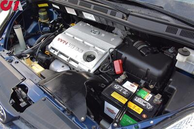 2004 Toyota Sienna LE 7 Passenger  AWD 4dr Mini-Van! Low Miles! Second-Row Captain’s Chairs! Child Protector Sliding Door Locks! Deluxe AM/FM/Cass/CD! Fold-Down Rear Seats! Cruise Control! Tow Hitch! - Photo 24 - Portland, OR 97266