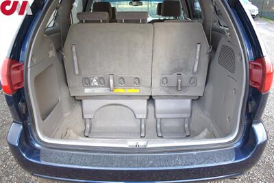 2004 Toyota Sienna LE 7 Passenger  AWD 4dr Mini-Van! Low Miles! Second-Row Captain’s Chairs! Child Protector Sliding Door Locks! Deluxe AM/FM/Cass/CD! Fold-Down Rear Seats! Cruise Control! Tow Hitch! - Photo 23 - Portland, OR 97266