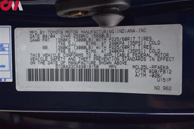 2004 Toyota Sienna LE 7 Passenger  AWD 4dr Mini-Van! Low Miles! Second-Row Captain’s Chairs! Child Protector Sliding Door Locks! Deluxe AM/FM/Cass/CD! Fold-Down Rear Seats! Cruise Control! Tow Hitch! - Photo 26 - Portland, OR 97266