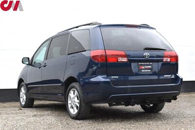 2004 Toyota Sienna LE 7 Passenger  AWD 4dr Mini-Van! Low Miles! Second-Row Captain’s Chairs! Child Protector Sliding Door Locks! Deluxe AM/FM/Cass/CD! Fold-Down Rear Seats! Cruise Control! Tow Hitch! - Photo 2 - Portland, OR 97266