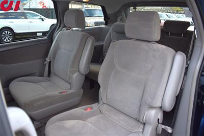 2004 Toyota Sienna LE 7 Passenger  AWD 4dr Mini-Van! Low Miles! Second-Row Captain’s Chairs! Child Protector Sliding Door Locks! Deluxe AM/FM/Cass/CD! Fold-Down Rear Seats! Cruise Control! Tow Hitch! - Photo 20 - Portland, OR 97266