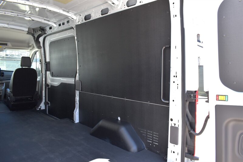 2025 Ford Transit 250 3dr LWB Medium Roof Cargo Van!** BY APPOINTMENT ONLY** Back Up Camera! Cruise Control! Lane Keeping Assist! Collision Mitigation! Long Wheelbase! Apple CarPlay! Android Auto! - Photo 30 - Portland, OR 97266