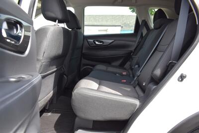2017 Nissan Rogue SV AWD 4dr Crossover! Blind Spot Monitor! Rear Cross Traffic Alert! Bluetooth/USB/Aux-In! Eco & Sport Drive Modes! All Weather Floor Mats! Roof-Rails! - Photo 24 - Portland, OR 97266