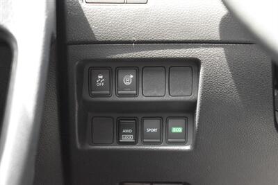 2017 Nissan Rogue SV AWD 4dr Crossover! Blind Spot Monitor! Rear Cross Traffic Alert! Bluetooth/USB/Aux-In! Eco & Sport Drive Modes! All Weather Floor Mats! Roof-Rails! - Photo 18 - Portland, OR 97266