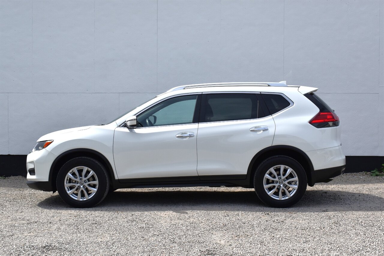 2017 Nissan Rogue SV AWD 4dr Crossover! Blind Spot Monitor! Rear Cross Traffic Alert! Bluetooth/USB/Aux-In! Eco & Sport Drive Modes! All Weather Floor Mats! Roof-Rails! - Photo 9 - Portland, OR 97266