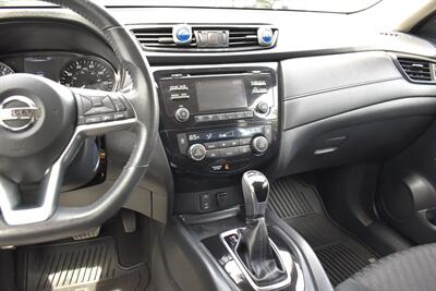 2017 Nissan Rogue SV AWD 4dr Crossover! Blind Spot Monitor! Rear Cross Traffic Alert! Bluetooth/USB/Aux-In! Eco & Sport Drive Modes! All Weather Floor Mats! Roof-Rails! - Photo 20 - Portland, OR 97266