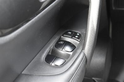 2017 Nissan Rogue SV AWD 4dr Crossover! Blind Spot Monitor! Rear Cross Traffic Alert! Bluetooth/USB/Aux-In! Eco & Sport Drive Modes! All Weather Floor Mats! Roof-Rails! - Photo 17 - Portland, OR 97266
