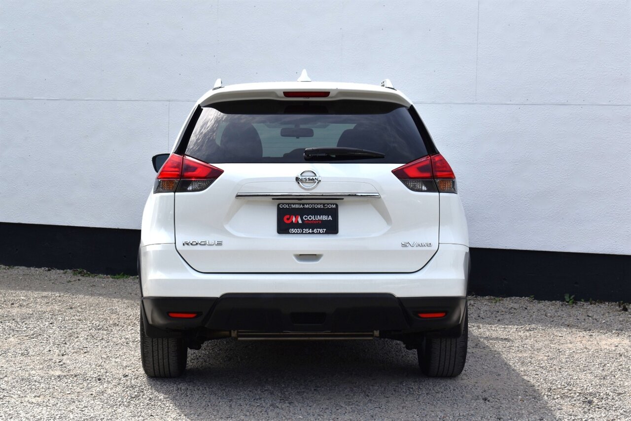 2017 Nissan Rogue SV AWD 4dr Crossover! Blind Spot Monitor! Rear Cross Traffic Alert! Bluetooth/USB/Aux-In! Eco & Sport Drive Modes! All Weather Floor Mats! Roof-Rails! - Photo 4 - Portland, OR 97266