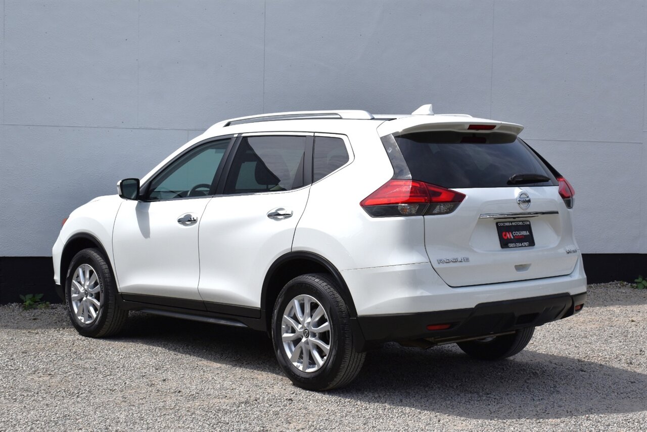 2017 Nissan Rogue SV AWD 4dr Crossover! Blind Spot Monitor! Rear Cross Traffic Alert! Bluetooth/USB/Aux-In! Eco & Sport Drive Modes! All Weather Floor Mats! Roof-Rails! - Photo 2 - Portland, OR 97266