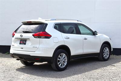 2017 Nissan Rogue SV AWD 4dr Crossover! Blind Spot Monitor! Rear Cross Traffic Alert! Bluetooth/USB/Aux-In! Eco & Sport Drive Modes! All Weather Floor Mats! Roof-Rails! - Photo 5 - Portland, OR 97266