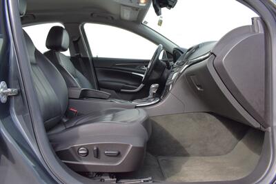 2015 Buick Regal Premium I  4dr Sedan! Back Up Camera! Park Assist! Traction Control! Bluetooth Connectivity! Heated Leather Seats! - Photo 28 - Portland, OR 97266