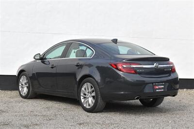 2015 Buick Regal Premium I  4dr Sedan! Back Up Camera! Park Assist! Traction Control! Bluetooth Connectivity! Heated Leather Seats! - Photo 2 - Portland, OR 97266