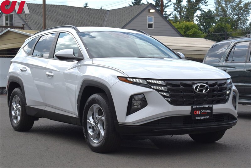 2024 Hyundai TUCSON SEL  AWD 4dr SUV! Back Up Cam! Blind Spot Monitor! Collision & Cross Traffic Avoidance Assist! Center Lock-Diff! Bluetooth! Heated Seats! Powered Liftgate!