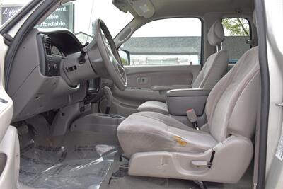 2004 Toyota Tacoma PreRunner V6  2dr Xtracab RWD SB! Back Up Camera! Bluetooth/USB Connectivity! ECT Power Mode! Cruise Control! Power Windows! - Photo 10 - Portland, OR 97266