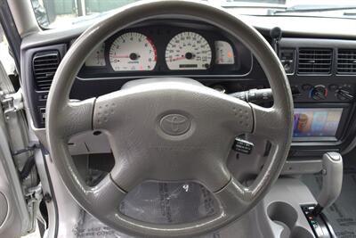 2004 Toyota Tacoma PreRunner V6  2dr Xtracab RWD SB! Back Up Camera! Bluetooth/USB Connectivity! ECT Power Mode! Cruise Control! Power Windows! - Photo 12 - Portland, OR 97266