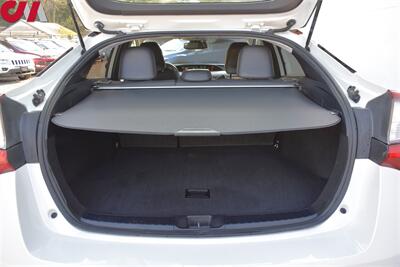 2020 Toyota Prius XLE AWD-e  AWD 4dr Hatchback! 52 City MPG! 48 Hwy MPG! Back Up Camera! Lane Assist! Collision Mitigation! Bluetooth! Heated Leather Seats! Heated Steering Wheel! Qi-Wireless Charging! Trunk Cargo Cover! - Photo 24 - Portland, OR 97266