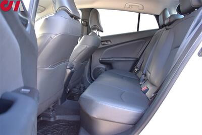 2020 Toyota Prius XLE AWD-e  AWD 4dr Hatchback! 52 City MPG! 48 Hwy MPG! Back Up Camera! Lane Assist! Collision Mitigation! Bluetooth! Heated Leather Seats! Heated Steering Wheel! Qi-Wireless Charging! Trunk Cargo Cover! - Photo 21 - Portland, OR 97266