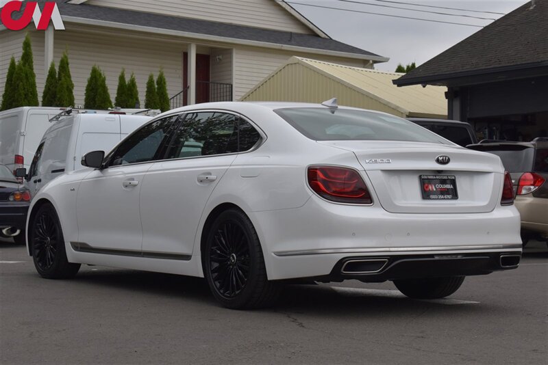2019 Kia K900 Luxury  AWD 4dr Sedan! Back Up Camera! Navigation! Lane Assist! Park Assist! Blind Spot Monitor! Heated & Ventilated Leather Seats! Heated Steering Wheel! Eco & Sport Driving Modes! Sunroof!