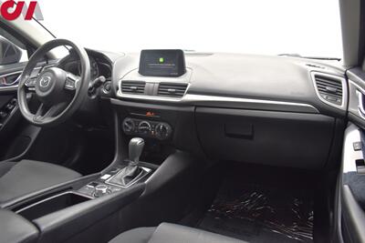 2018 Mazda Mazda3 Sport  4dr Hatchback! 28 City MPG! 37 Hwy MPG!  Back Up Camera! Sport Drive Mode! Apple CarPlay! Android Auto! - Photo 12 - Portland, OR 97266