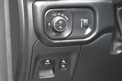 2020 RAM 1500 Big Horn 4x4 4dr CrewCab! 6.4 ft. Short Bed! Big Horn Trim! 2WD/4WD Auto/4WD High/4WD Low! Tow/Haul Mode! Apple CarPlay & Android Auto! Uconnect Touchscreen! Bluetooth! Backup Camera! - Photo 16 - Portland, OR 97266