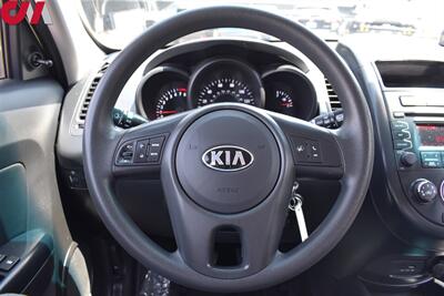 2013 Kia Soul  4dr Crossover 6-Speed Manual! Compact Crossover with Big Space! Inspected & Detailed! 25 City MPG! 30 Hwy MPG! Bluetooth w/Voice Activation! Aux! Traction Control! - Photo 11 - Portland, OR 97266