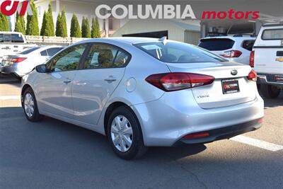 2017 Kia Forte LX 4dr Sedan 6-Speed Manual! 25 MPG City! / 34 MPG Highway! Traction Control! Bluetooth/Aux/USB! - Photo 2 - Portland, OR 97266