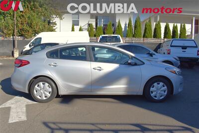 2017 Kia Forte LX 4dr Sedan 6-Speed Manual! 25 MPG City! / 34 MPG Highway! Traction Control! Bluetooth/Aux/USB! - Photo 6 - Portland, OR 97266