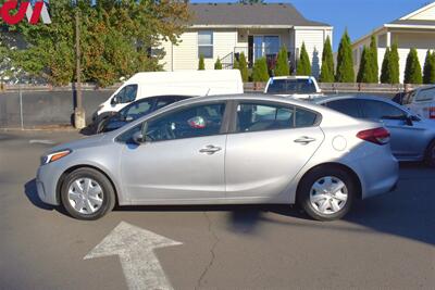 2017 Kia Forte LX  4dr Sedan 6-Speed Manual! 25 MPG City! / 34 MPG Highway! Traction Control! Bluetooth/Aux/USB! - Photo 9 - Portland, OR 97266