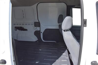 2011 Ford Transit Connect XL  4dr Cargo Mini-Van w/o Side & Rear Glass! Spacious Cargo Area! AM/FM Stereo! Dual Sliding Side Doors! Overhead Storage Shelf! - Photo 20 - Portland, OR 97266