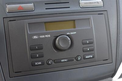 2011 Ford Transit Connect XL  4dr Cargo Mini-Van w/o Side & Rear Glass! Spacious Cargo Area! AM/FM Stereo! Dual Sliding Side Doors! Overhead Storage Shelf! - Photo 17 - Portland, OR 97266