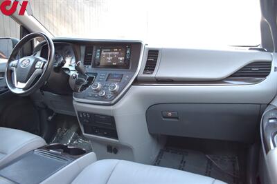 2017 Toyota Sienna XLE Premium 7-Passenger  4dr Mini-Van! Back Up Camera! Blind Spot Monitor! Parking Assist! DVD Player! Bluetooth! Heated Leather Seats! Powered Liftgate! Powered Sliding Doors! Stow-Away Rear Seats! - Photo 12 - Portland, OR 97266
