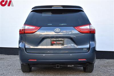 2017 Toyota Sienna XLE Premium 7-Passenger  4dr Mini-Van! Back Up Camera! Blind Spot Monitor! Parking Assist! DVD Player! Bluetooth! Heated Leather Seats! Powered Liftgate! Powered Sliding Doors! Stow-Away Rear Seats! - Photo 4 - Portland, OR 97266